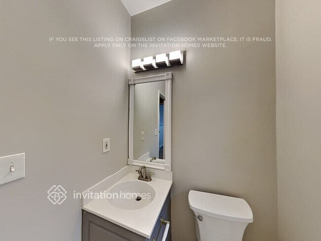 Building Photo - 1911 Ascot Terrace NW