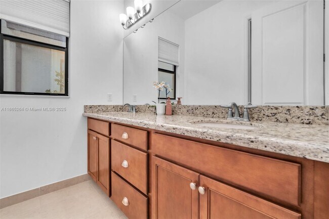 Building Photo - 1281 SW 113th Way
