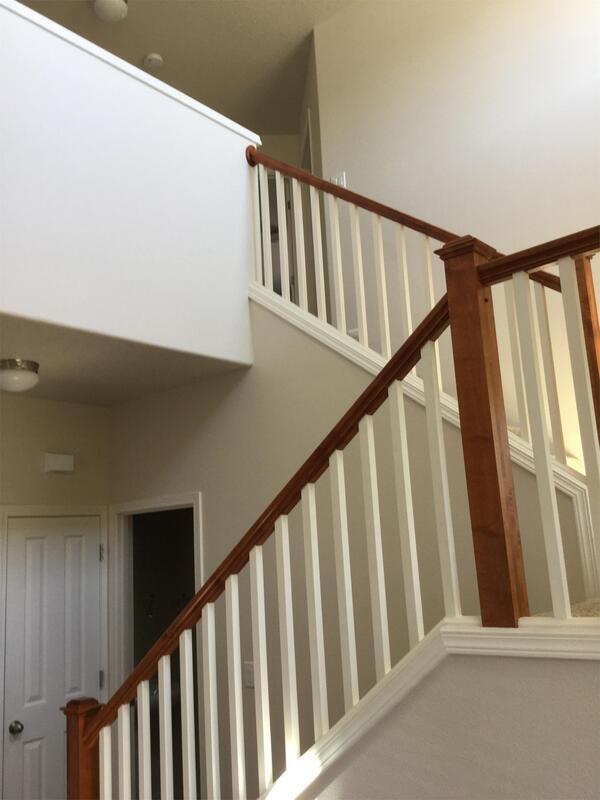 Building Photo - 3395 SE Meadowview Way