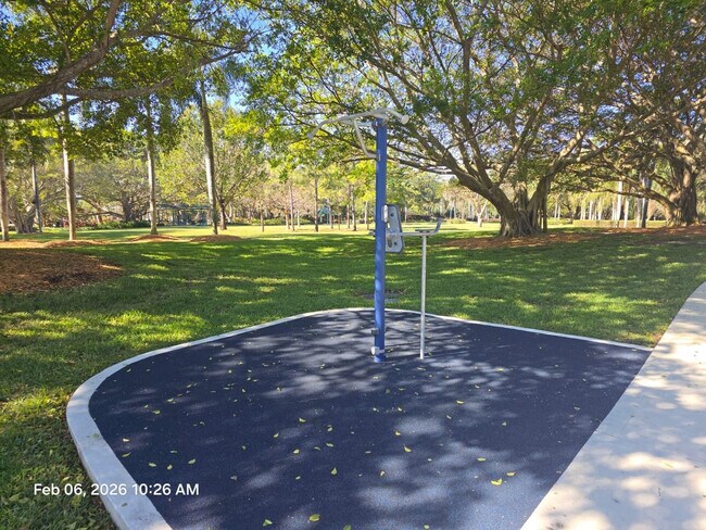 Building Photo - 2177 Montpeliar