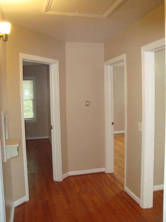 Building Photo - Rent Ready to move in!