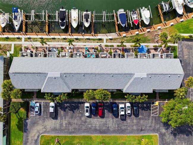 Building Photo - 4751 Coquina Key Dr SE