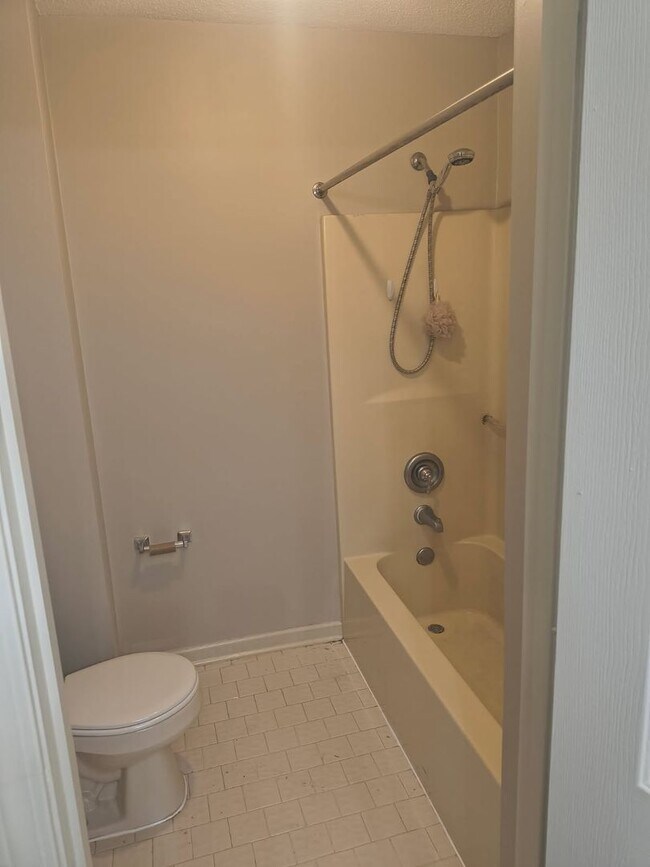 Building Photo - 8340 Keeli Cove