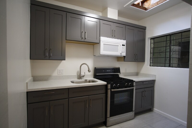 Building Photo - 2630 14th Ave