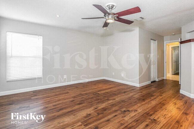 Building Photo - 1003 Faircloth Ct