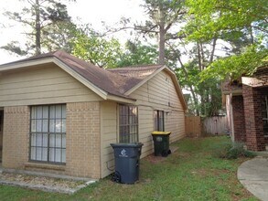Building Photo - 1736 Hazelwood St