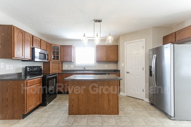 Building Photo - 1690 Stanford Dr