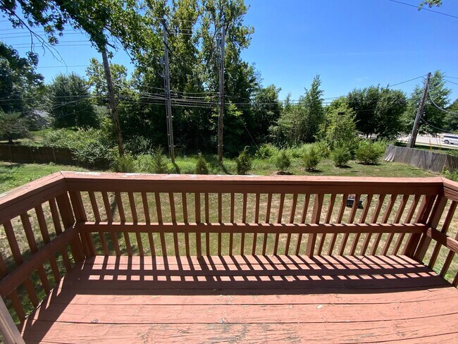 Building Photo - 4208-4210 Rollins Rd