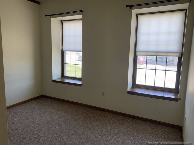 Building Photo - 180 Bemis Rd