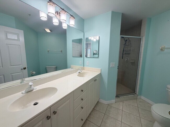 Building Photo - FIRST MONTH'S RENT FREE! 2/2 Condo in SW Cape Coral, Resort Style Living!