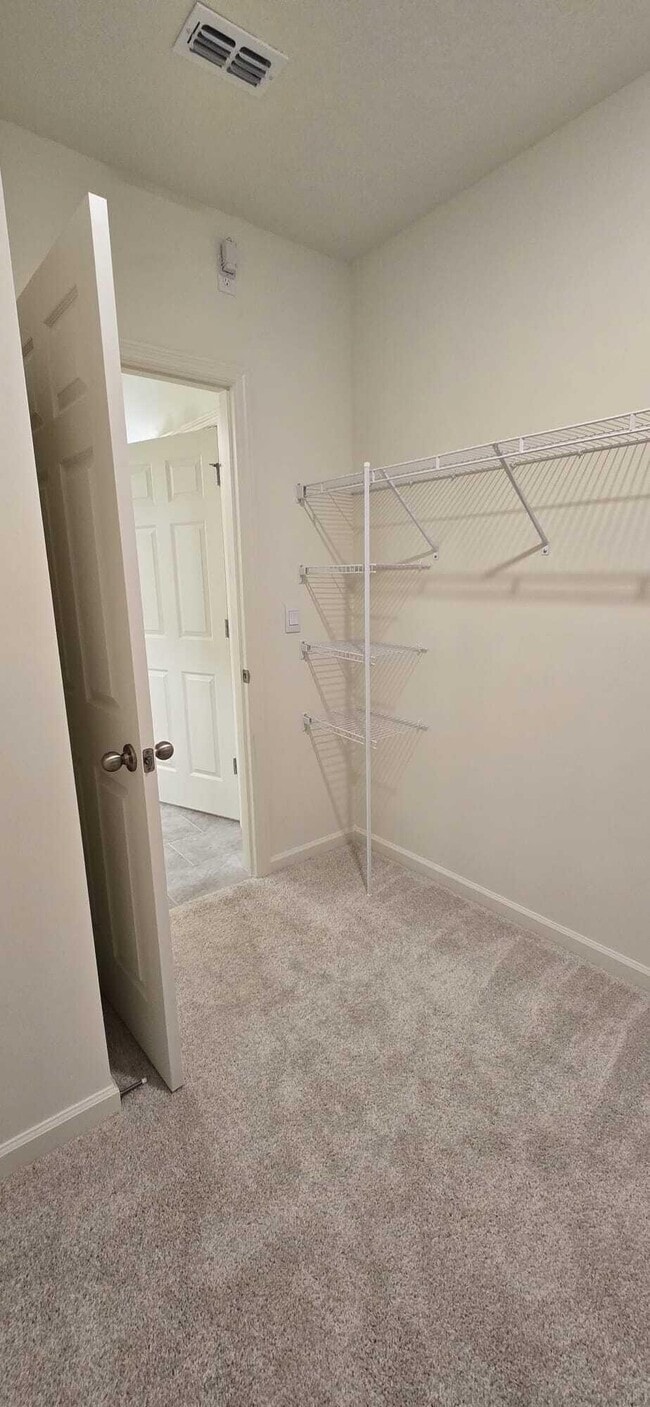 Building Photo - 528 Seafoam Cir