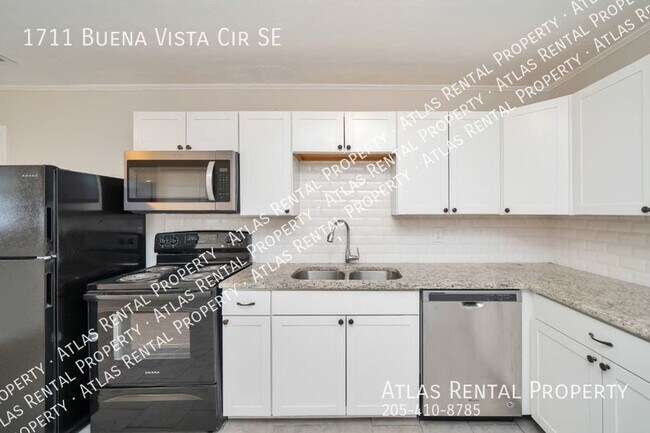 Building Photo - 1711 Buena Vista Cir SE Decatur, AL 35601