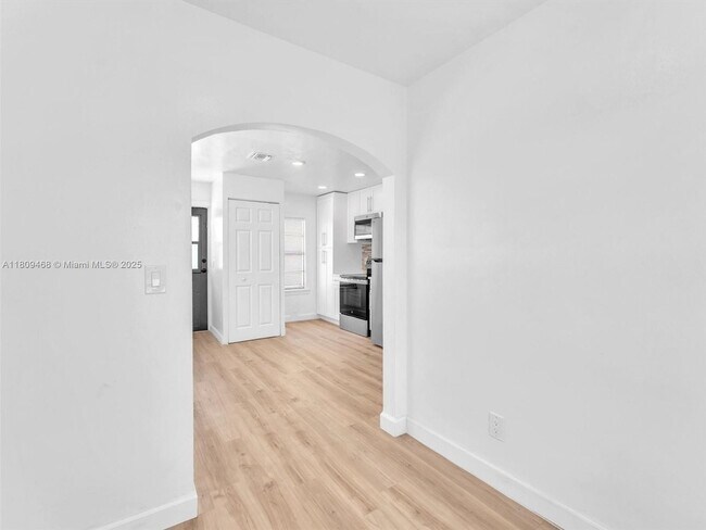 Building Photo - 443 Wilder St