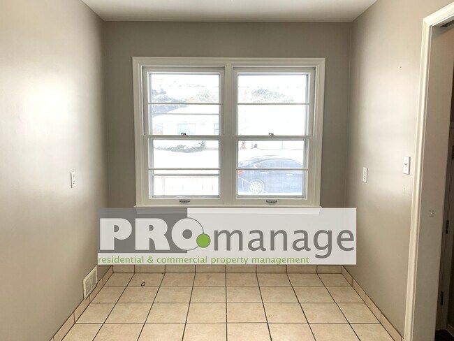 Building Photo - 4 Bed, 2 Bath Home w/ 1 Car Garage - Idaho Falls