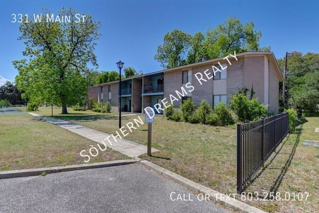 Building Photo - 331 W Main St