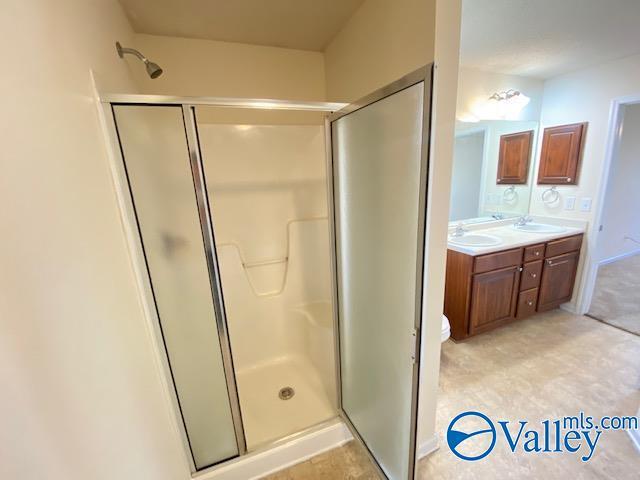 Building Photo - 4828 SE Canterwood Dr