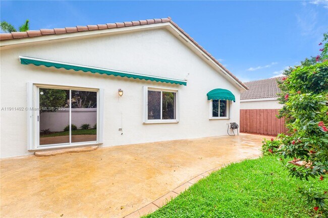 Building Photo - 5334 NW 111th Ct