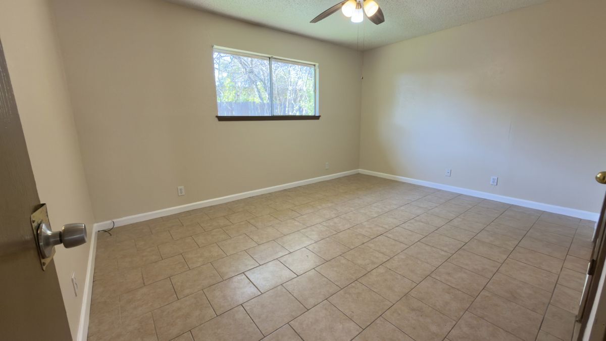 Building Photo - 10708 Lanshire Dr