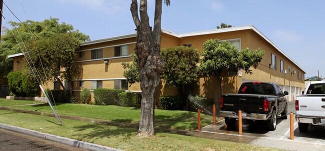 Building Photo - 327 E Pearson Ave
