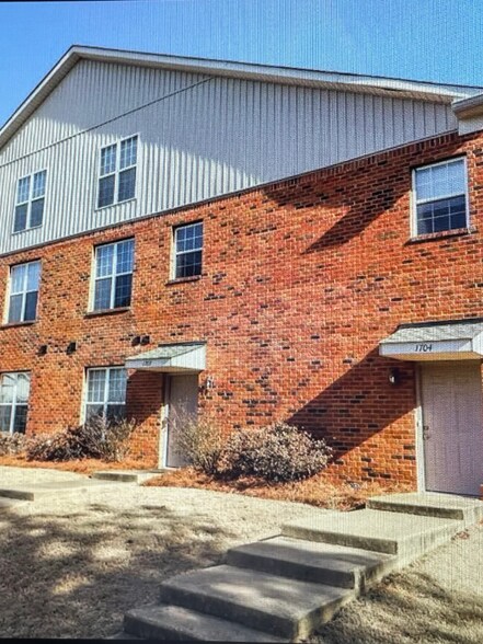 Primary Photo - 1704 PR 3097 Highpointe Apts