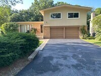 Building Photo - 867 Auburn Ct
