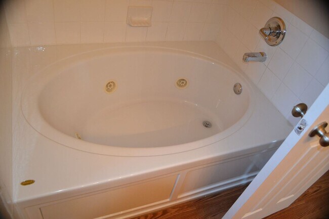 Building Photo - Lovely 4 bed 2 bath coming soon!!