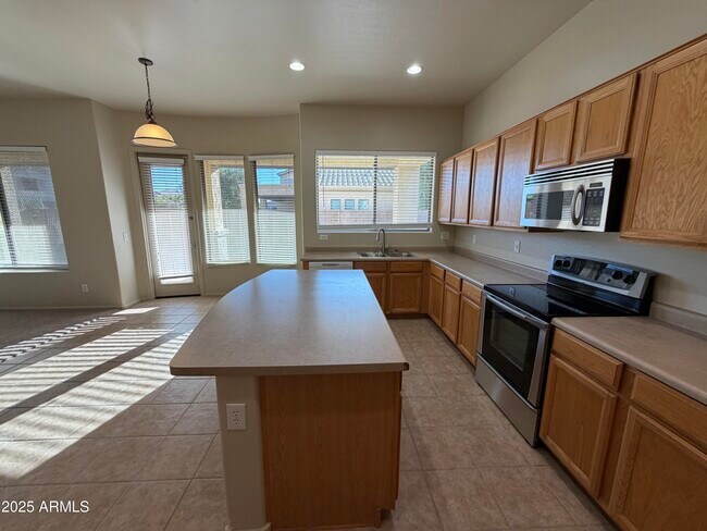 Building Photo - 6285 S Fawn Ct