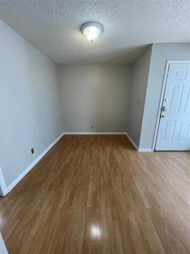 Building Photo - 2510 San Gabriel St