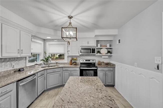 Building Photo - 5800 Barberry Ln
