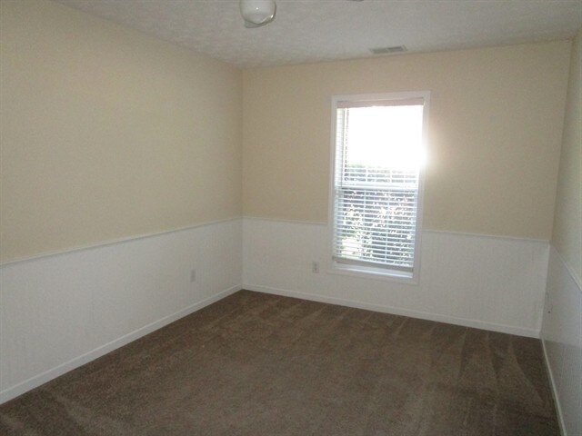 Building Photo - 1632 Mission Park Dr