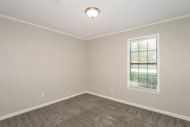 Building Photo - 2969 Forest Edge Dr