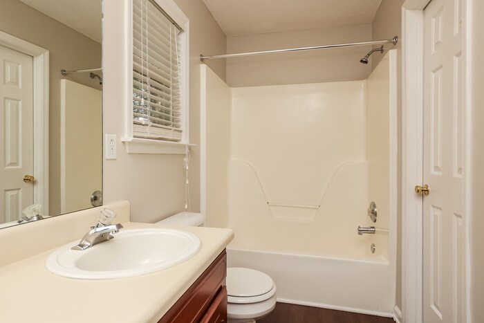 Building Photo - 309 Timberglen Dr