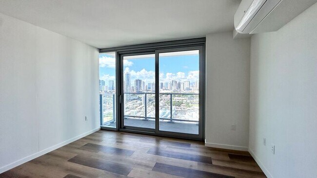 Building Photo - 1500 Rycroft St