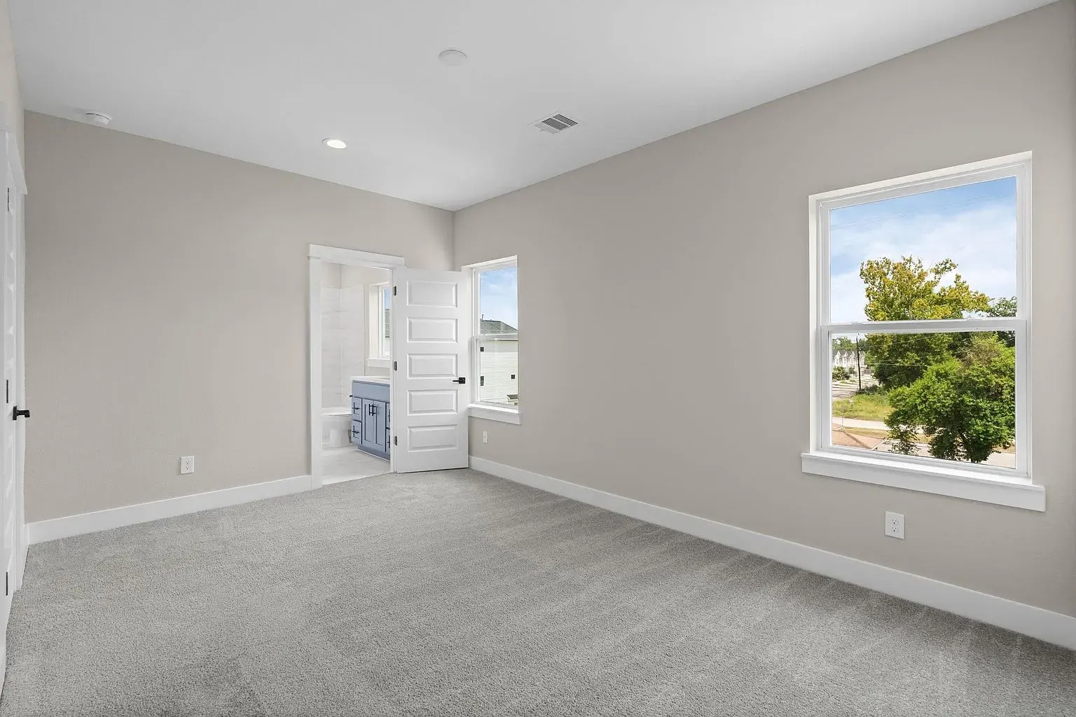 Building Photo - 5824 Highland Sun Ln