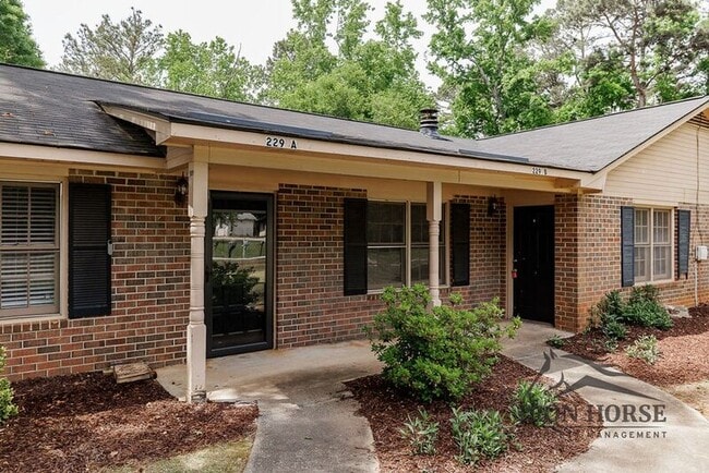 Building Photo - 229 N Burson Ave