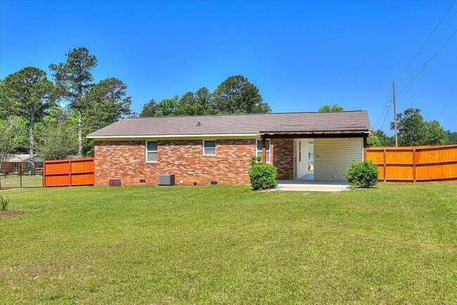 Building Photo - 109 Dicks Ct