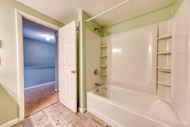 Building Photo - 12 Stone Pond Rd