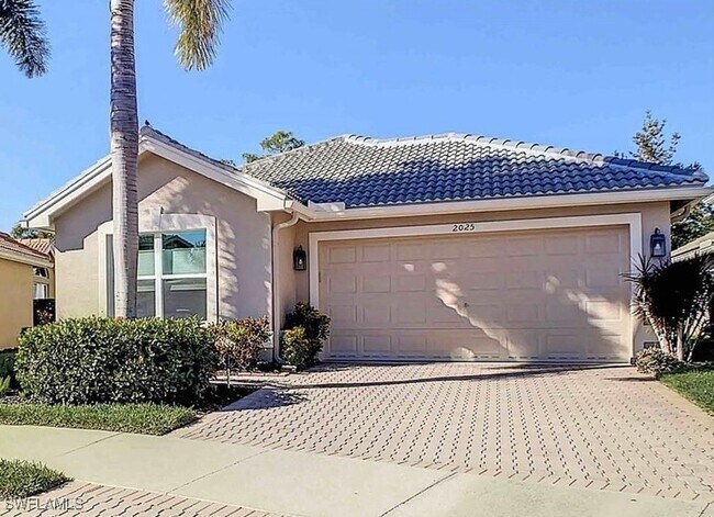 Primary Photo - 2025 Painted Palm Dr