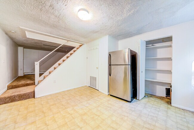 Building Photo - 2675 S 18th St