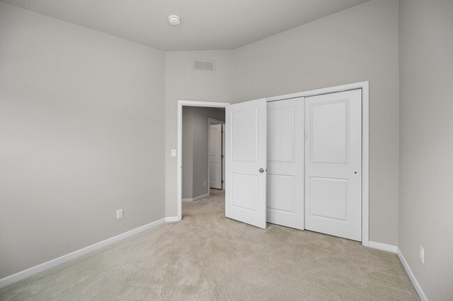 Building Photo - 2794 Ashcombe Dr.