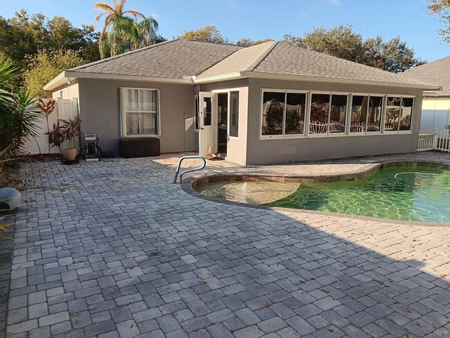 Building Photo - 1305 Shadow Path Dr