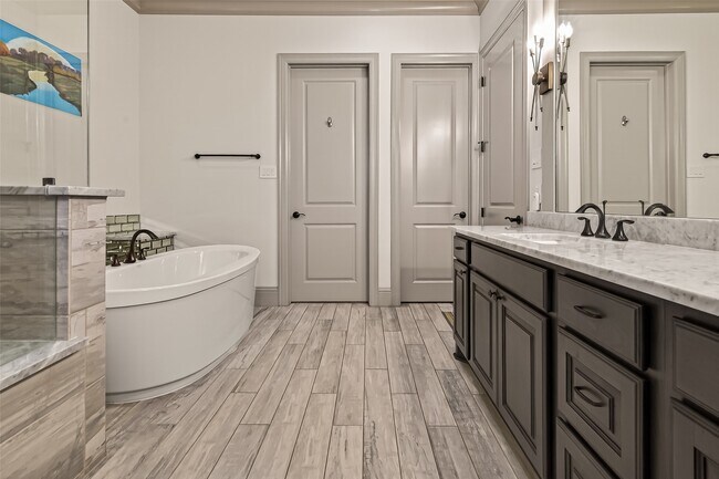 Building Photo - 722 Imperial Blvd