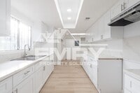 Building Photo - 6221 Fishburn Ave