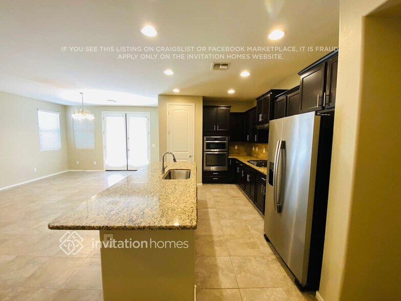 Building Photo - 40881 W Tamara Ln