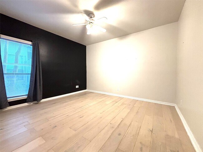 Building Photo - 7900 N Stadium Dr