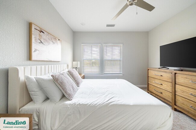 Building Photo - 84 San Filippo Dr SE