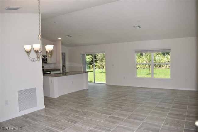 Building Photo - 1800 Merced St