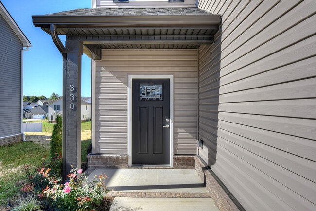 Building Photo - 330 Pauline Ingle Dr