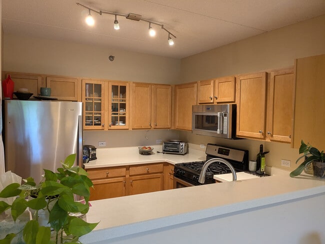 Building Photo - 470 W Mahogany Ct