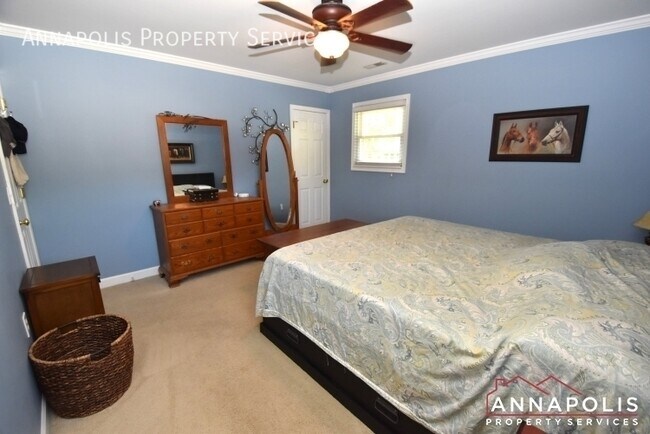 Building Photo - 957 Highpoint Dr